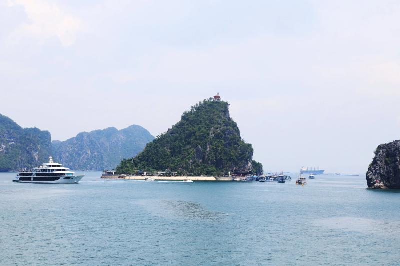 Du lịch Quảng Ninh phải phá thế lý kinh doanh một mùa - Ảnh 1.