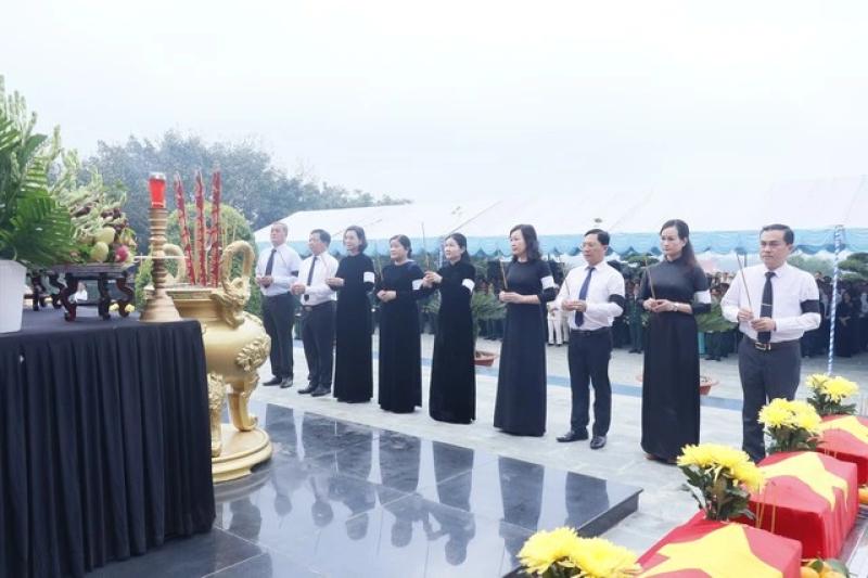 Bình Phước: Trang trọng lễ truy điệu, an táng 89 hài cốt liệt sĩ - Ảnh 2.