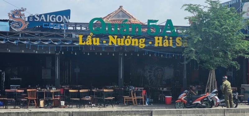 Xô xát tại quán ăn ở Hóc Môn, 1 người nhập viện nguy kịch- Ảnh 2. Xô xát tại quán ăn ở Hóc Môn, 1 người nhập viện nguy kịch- Ảnh 2.