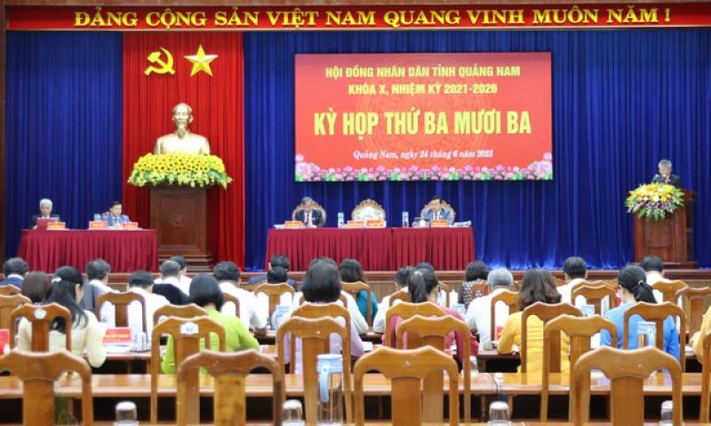 Chủ tịch HĐND tỉnh Quảng Nam: 'Kỳ họp thứ 33 diễn ra trong bối cảnh đặc biệt' - Ảnh 1. Chủ tịch HĐND tỉnh Quảng Nam: 'Kỳ họp thứ 33 diễn ra trong bối cảnh đặc biệt' - Ảnh 1.