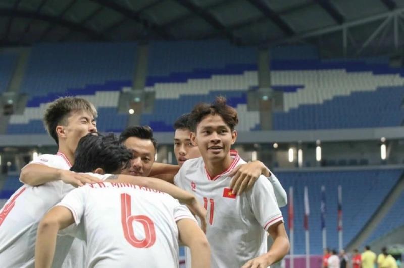 HLV Kim Sang-sik xây mảng miếng nào cho U.23 Việt Nam?- Ảnh 1. HLV Kim Sang-sik xây mảng miếng nào cho U.23 Việt Nam?- Ảnh 1.