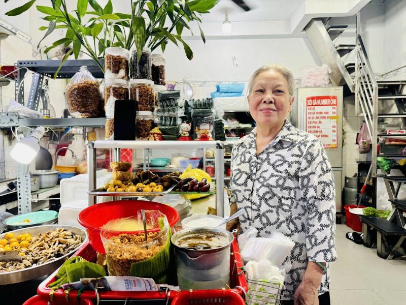 Quán xôi, miến cua… liên tiếp được Michelin đề xuất: Chủ vui mừng, liệu có tăng giá? - Ảnh 1.