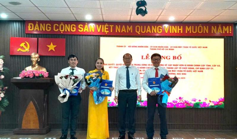 Chính quyền hai cấp: Năng động, tâm huyết, phục vụ người dân tốt hơn - Ảnh 1.