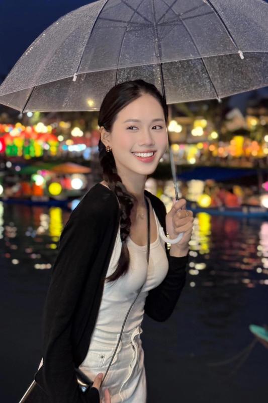 Nhan sắc người đẹp được ví 'bản sao' Đỗ Thị Hà tại Hoa hậu Việt Nam - Ảnh 18.
