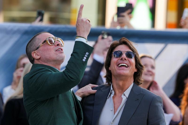 Tom Cruise và Brad Pitt gây chú ý khi tái ngộ sau 24 năm - Ảnh 3.