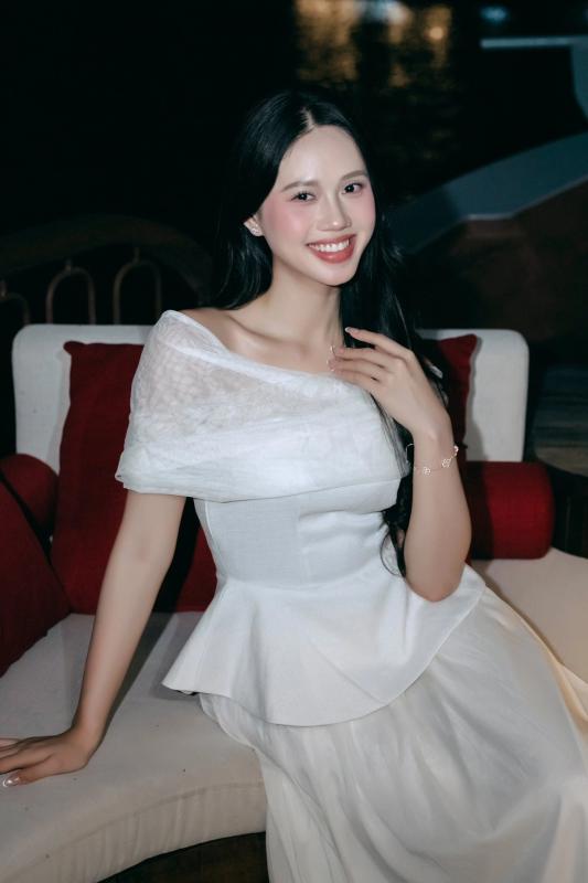 Nhan sắc người đẹp được ví 'bản sao' Đỗ Thị Hà tại Hoa hậu Việt Nam - Ảnh 8.