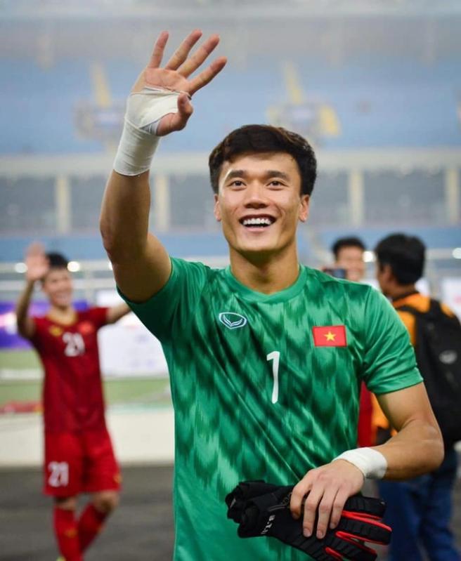 Trận play-off giành vé V-League: Màn tái ngộ buồn vui lẫn lộn của những người hùng Thường Châu- Ảnh 2. Trận play-off giành vé V-League: Màn tái ngộ buồn vui lẫn lộn của những người hùng Thường Châu- Ảnh 2.