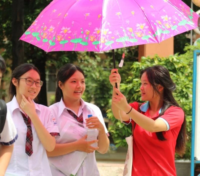 Mùa hè sôi động của học sinh Hoa phượng đỏ- Ảnh 2. Mùa hè sôi động của học sinh Hoa phượng đỏ- Ảnh 2.