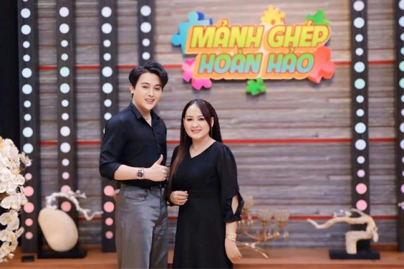 Duy Zuno: Bị mẹ phản đối đi hát và cột mốc trở thành em nuôi Phi Nhung - Ảnh 2.