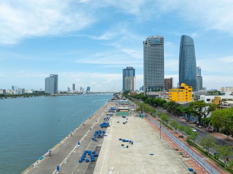Lần đầu xuất trận, Z121 hứa hẹn thắp sáng cảm xúc trên sông Hàn đêm nay- Ảnh 1. Lần đầu xuất trận, Z121 hứa hẹn thắp sáng cảm xúc trên sông Hàn đêm nay- Ảnh 1.