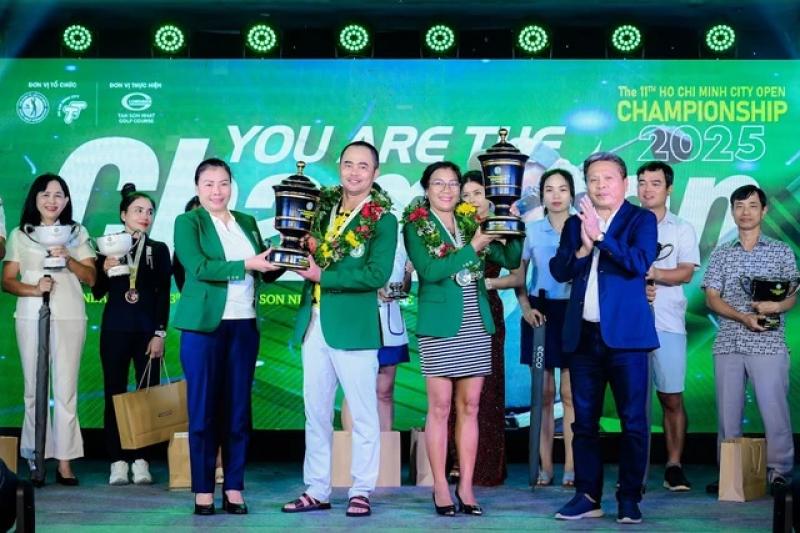 Golfer Nguyễn Thị Ngọc Dung tạo kỷ lục ở giải golf vô địch TP.HCM- Ảnh 1. Golfer Nguyễn Thị Ngọc Dung tạo kỷ lục ở giải golf vô địch TP.HCM- Ảnh 1.