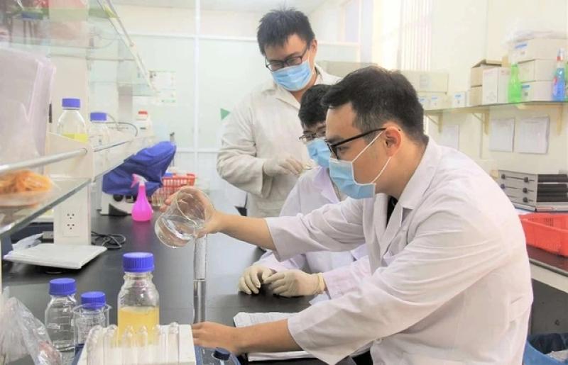 Thuê chuyên gia, nhà khoa học làm công chức lãnh đạo - Ảnh 1.