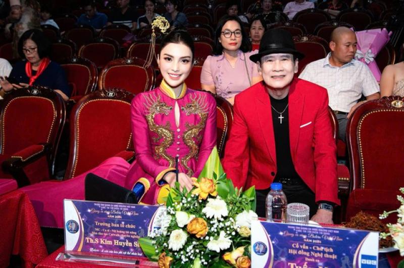 Danh ca Tuấn Vũ làm cố vấn bolero cho Kim Huyền Sâm- Ảnh 1. Danh ca Tuấn Vũ làm cố vấn bolero cho Kim Huyền Sâm- Ảnh 1.