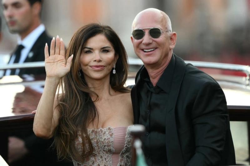 Chuyện chưa kể quanh đám cưới xa hoa của tỉ phú Jeff Bezos- Ảnh 1. Chuyện chưa kể quanh đám cưới xa hoa của tỉ phú Jeff Bezos- Ảnh 1.
