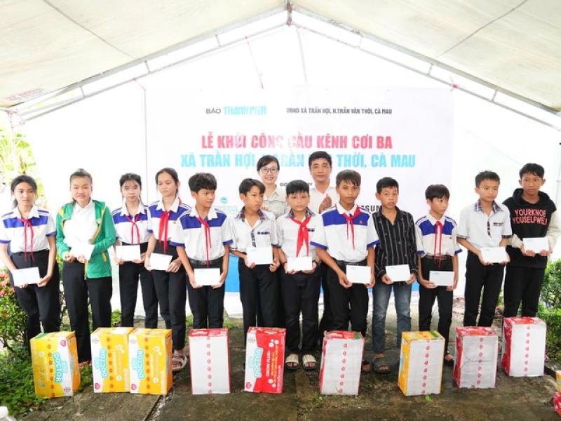 Đổi thay từ những cây cầu: Báo Thanh Niên mang lại hy vọng cho bà con khó khăn - Ảnh 1. Đổi thay từ những cây cầu: Báo Thanh Niên mang lại hy vọng cho bà con khó khăn - Ảnh 1.