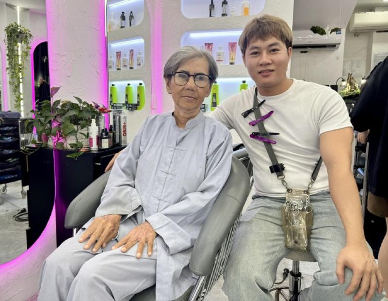 Lan tỏa trên mạng xã hội: Tiệm cắt tóc 0 đồng giúp người nghèo khó - Ảnh 3.