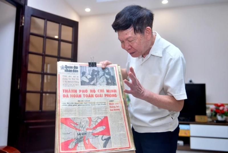 Nhà báo, họa sĩ Lê Đức Tuấn và bức ký họa để đời mừng ngày đất nước... - Ảnh 4.