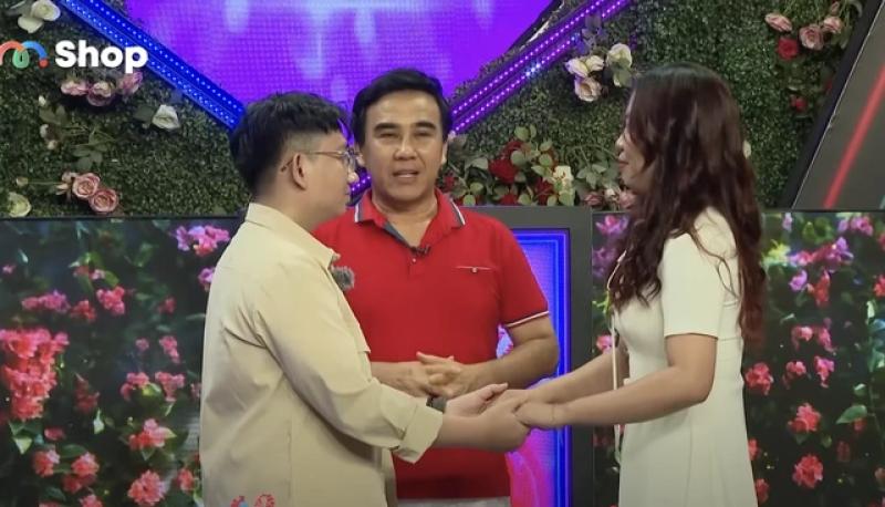 Thầy giáo chinh phục cô gái trẻ giống Ngọc Lan trong show hẹn hò - Ảnh 1. Thầy giáo chinh phục cô gái trẻ giống Ngọc Lan trong show hẹn hò - Ảnh 1.