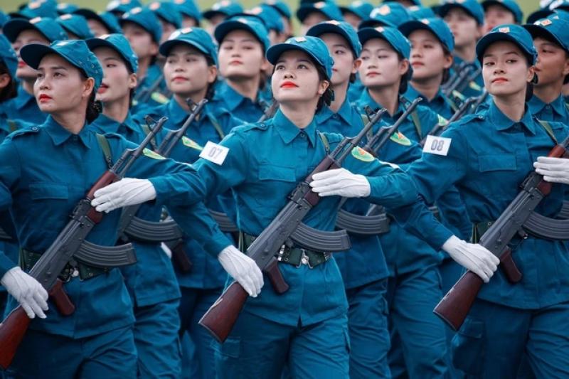 Hàng nghìn nữ chiến sĩ đổ mồ hôi trong buổi hợp luyện nhiệm vụ A80- Ảnh 10. Hàng nghìn nữ chiến sĩ đổ mồ hôi trong buổi hợp luyện nhiệm vụ A80- Ảnh 10.