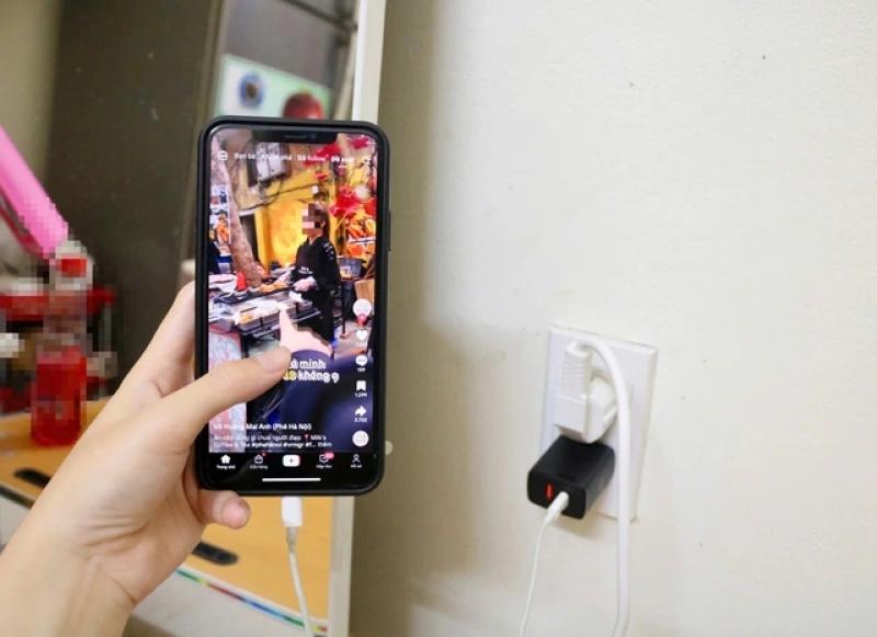 Hậu quả khó lường từ thói quen nguy hiểm mà nhiều người mắc phải - Ảnh 3.