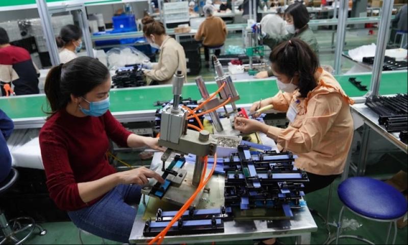 Lương tối thiểu vùng tại 34 tỉnh thành áp dụng từ ngày 1.7 - Ảnh 1.