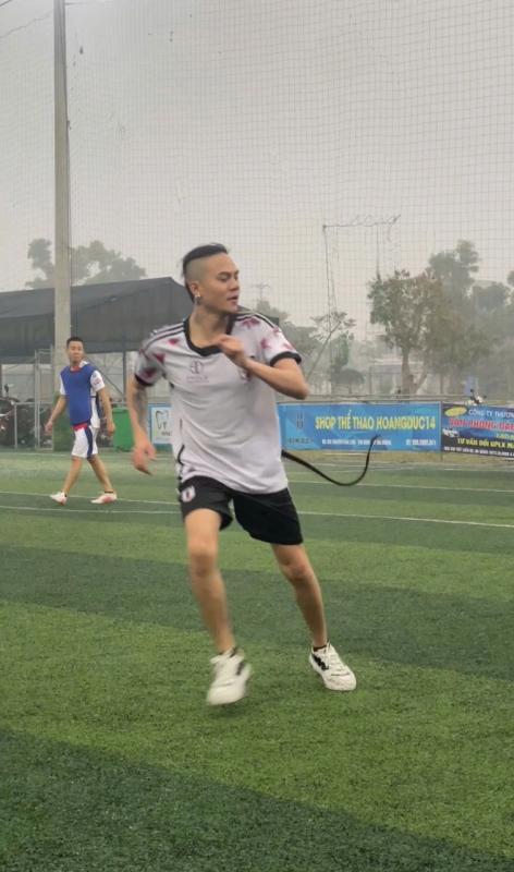 Bất ngờ chuyện chàng trai nuôi tóc dài gần tới chân: Sẽ cắt tóc khi... - Ảnh 3.
