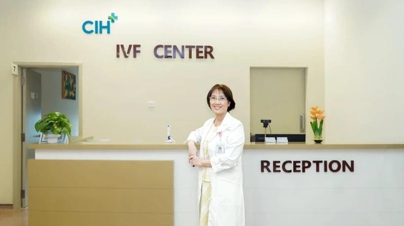 BS Nguyễn Thị Ngọc Sương: Ba thập kỷ gieo hạnh phúc hàng ngàn cặp đôi hiếm muộn- Ảnh 2. BS Nguyễn Thị Ngọc Sương: Ba thập kỷ gieo hạnh phúc hàng ngàn cặp đôi hiếm muộn- Ảnh 2.