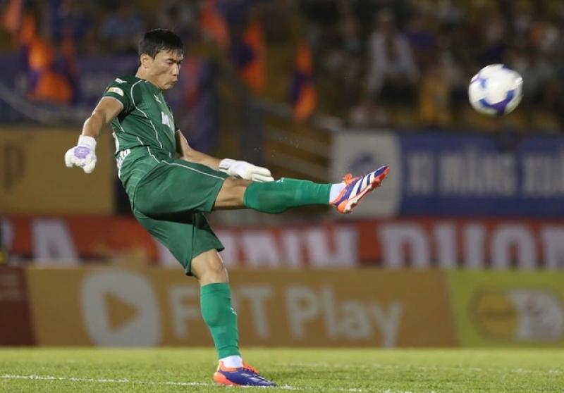 Thủ môn Bùi Tấn Trường ‘phát động’ điều cực đặc biệt trước trận play-off lịch sử: Hét thật to vào!- Ảnh 5. Thủ môn Bùi Tấn Trường ‘phát động’ điều cực đặc biệt trước trận play-off lịch sử: Hét thật to vào!- Ảnh 5.