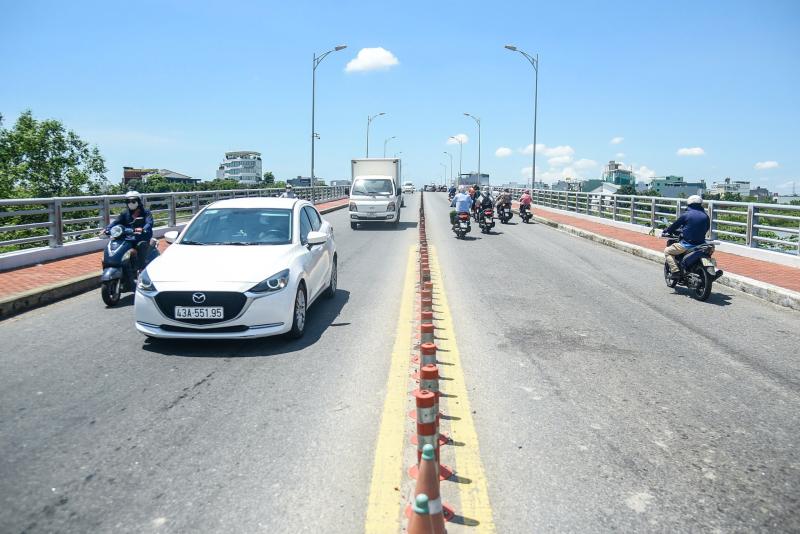 Nút giao thông cầu Hòa Xuân sắp 'lột xác', người dân vui mừng thoát cảnh ùn tắc- Ảnh 2. Nút giao thông cầu Hòa Xuân sắp 'lột xác', người dân vui mừng thoát cảnh ùn tắc- Ảnh 2.