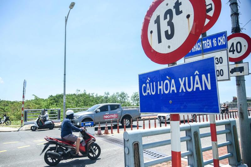 Nút giao thông cầu Hòa Xuân sắp 'lột xác', người dân vui mừng thoát cảnh ùn tắc- Ảnh 5. Nút giao thông cầu Hòa Xuân sắp 'lột xác', người dân vui mừng thoát cảnh ùn tắc- Ảnh 5.