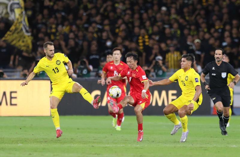 Bảng xếp hạng vòng loại Asian Cup mới nhất: Malaysia vững tốp 1, Việt Nam ngậm ngùi bị Lào bắt kịp- Ảnh 4. Bảng xếp hạng vòng loại Asian Cup mới nhất: Malaysia vững tốp 1, Việt Nam ngậm ngùi bị Lào bắt kịp- Ảnh 4.