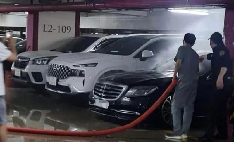 Mercedes-Benz Việt Nam lên tiếng về vụ cháy xe S 450 L của ca sĩ Duy Mạnh - Ảnh 1.