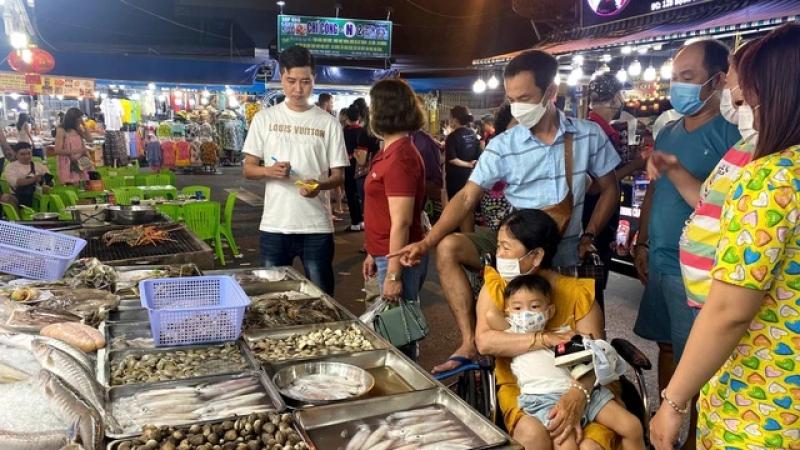 Phú Quốc: Thông tin di dời chợ đêm là không đúng - Ảnh 1.