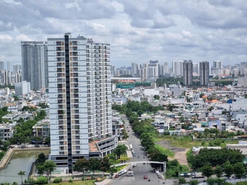 Bảng giá đất đẩy giá căn hộ tăng cao - Ảnh 1.