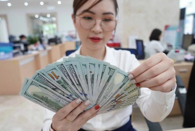 Giá vàng hôm nay 20.6.2025: Tiến sát mức kỷ lục- Ảnh 1. Giá vàng hôm nay 20.6.2025: Tiến sát mức kỷ lục- Ảnh 1.