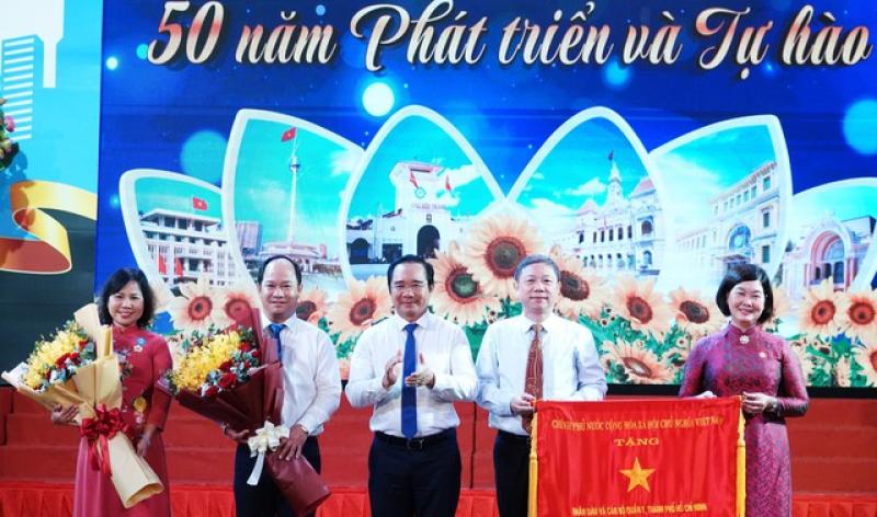Chủ tịch TP.HCM đề nghị 4 phường mới ở quận 1 sẵn sàng vận hành từ 1.7 - Ảnh 2.