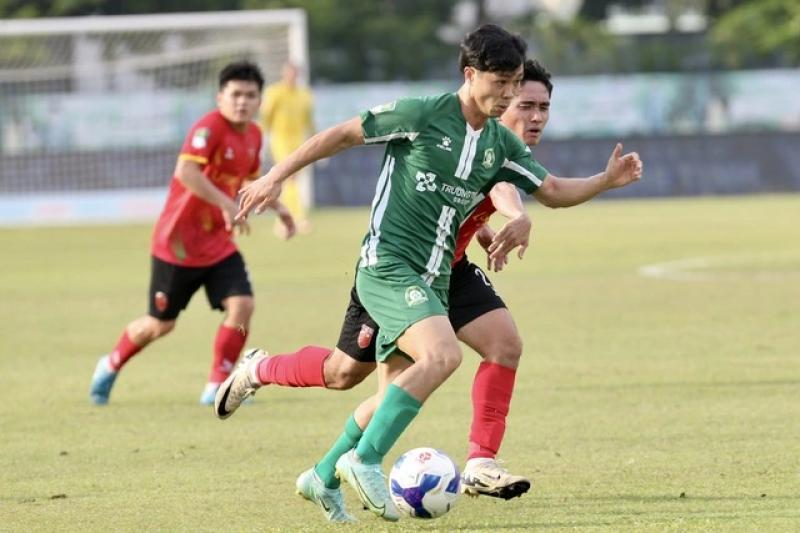 Công Phượng ghi dấu ấn sắc nét, Bình Phước thắng đậm: Đá play-off tìm suất thăng hạng V-League- Ảnh 5. Công Phượng ghi dấu ấn sắc nét, Bình Phước thắng đậm: Đá play-off tìm suất thăng hạng V-League- Ảnh 5.