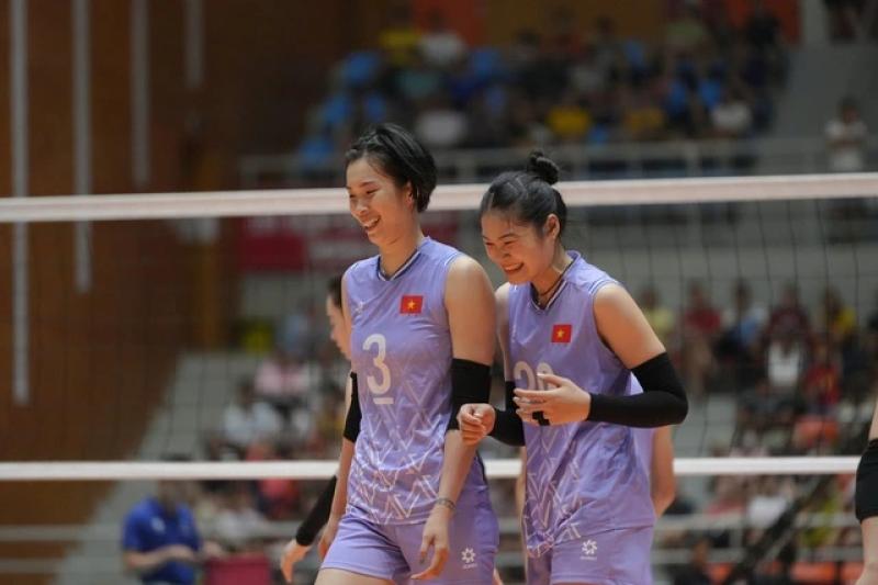 Thắng dễ Ấn Độ, đội tuyển bóng chuyền nữ Việt Nam vào bán kết AVC Nations Cup- Ảnh 1. Thắng dễ Ấn Độ, đội tuyển bóng chuyền nữ Việt Nam vào bán kết AVC Nations Cup- Ảnh 1.
