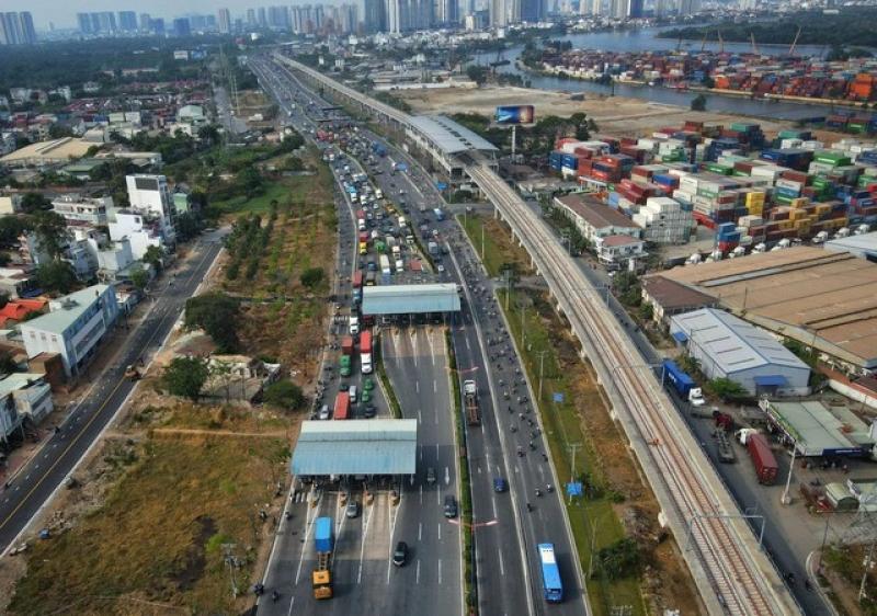 TP.HCM dự kiến đưa 4 thành ủy viên, 5 trưởng ngành về phường, xã mới- Ảnh 2. TP.HCM dự kiến đưa 4 thành ủy viên, 5 trưởng ngành về phường, xã mới- Ảnh 2.