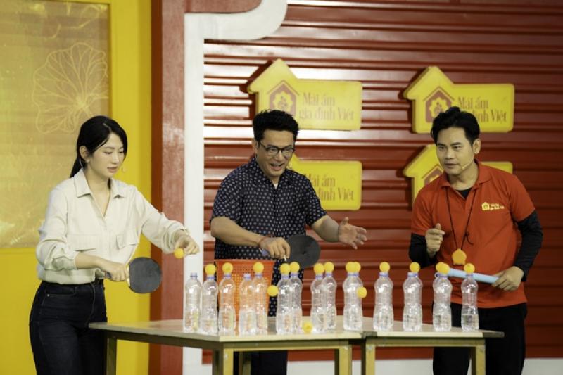 Showbiz 13.6: Phương Mỹ Chi gây tiếc nuối; Bí mật sau bản hit của Hồng Ngọc- Ảnh 3. Showbiz 13.6: Phương Mỹ Chi gây tiếc nuối; Bí mật sau bản hit của Hồng Ngọc- Ảnh 3.