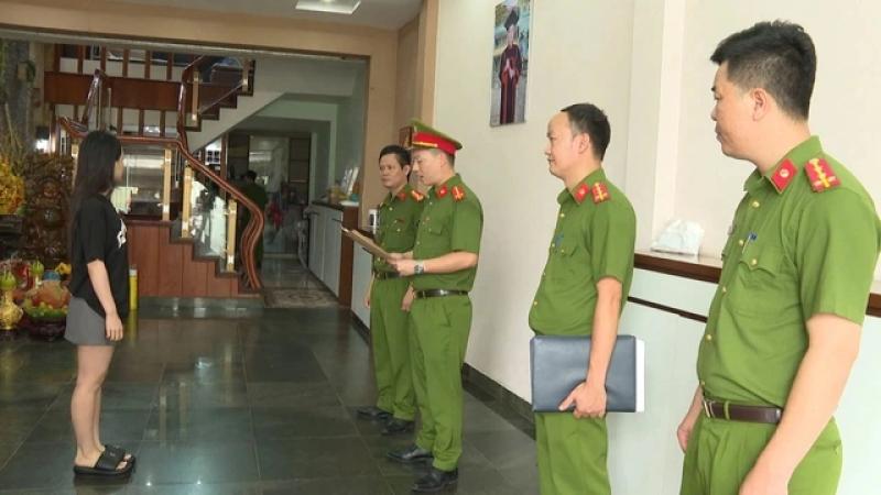 Công an Thanh Hóa thông tin về vụ khám xét nhà trùm giang hồ Vi 'ngộ'- Ảnh 1. Công an Thanh Hóa thông tin về vụ khám xét nhà trùm giang hồ Vi 'ngộ'- Ảnh 1.