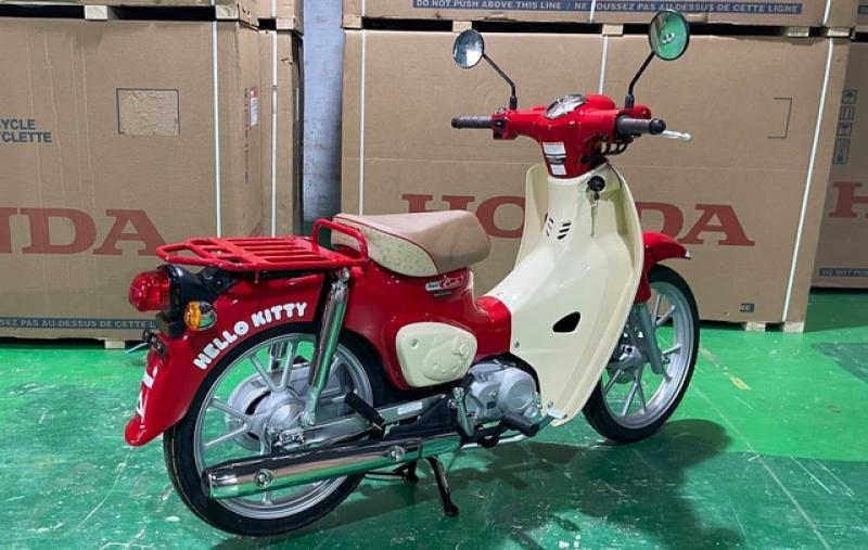 Honda Super Cub Hello Kitty sản xuất giới hạn rục rịch gia nhập thị trường Việt Nam- Ảnh 4. Honda Super Cub Hello Kitty sản xuất giới hạn rục rịch gia nhập thị trường Việt Nam- Ảnh 4.