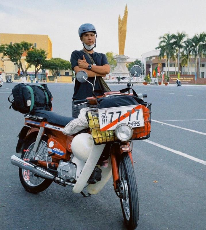 Chàng trai phượt xuyên Việt trên chiếc xe máy 30 năm tuổi của ba- Ảnh 5. Chàng trai phượt xuyên Việt trên chiếc xe máy 30 năm tuổi của ba- Ảnh 5.
