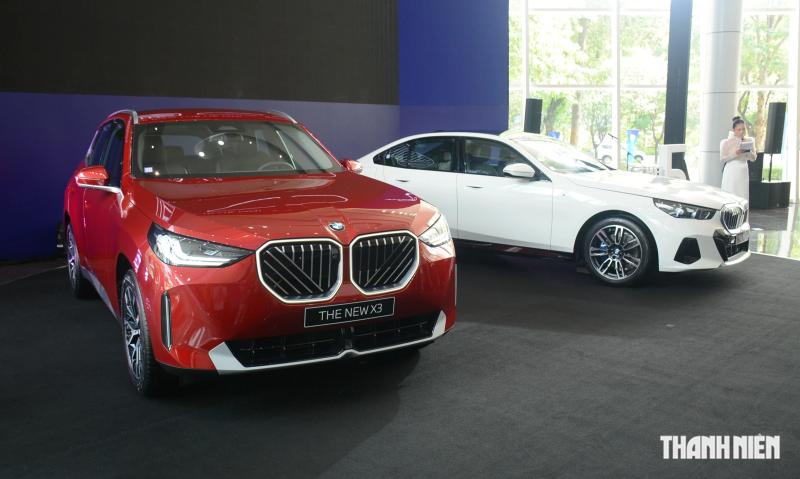 Vần vô-lăng BMW X3 2025 chinh phục sa hình khó, 'ghìm cương' 5 Series mới - Ảnh 1.