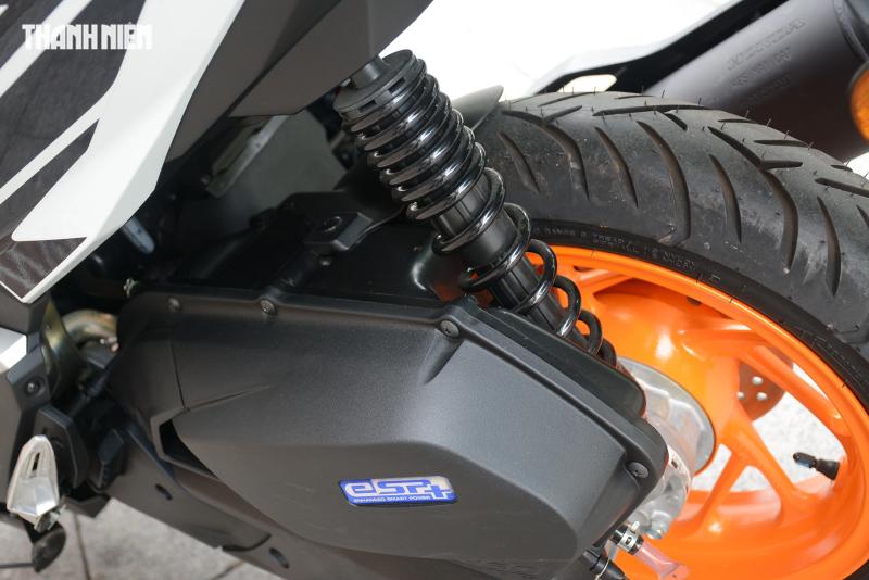 Chỉ sản xuất 2.000 chiếc, Honda Vario 160 Repsol 'Made in Malaysia' đầu tiên về Việt Nam - Ảnh 8.