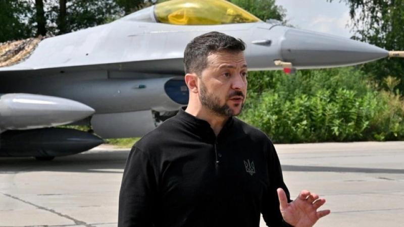 Nga ồ ạt tấn công khiến Ukraine mất máy bay chiến đấu F-16, phi công tử trận- Ảnh 1. Nga ồ ạt tấn công khiến Ukraine mất máy bay chiến đấu F-16, phi công tử trận- Ảnh 1.