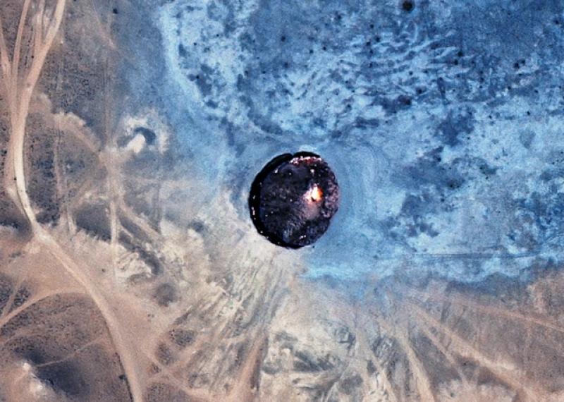 Turkmenistan kiểm soát cổng địa ngục sau hơn 50 năm cháy rực giữa sa mạc Karakum - Ảnh 1. Turkmenistan kiểm soát cổng địa ngục sau hơn 50 năm cháy rực giữa sa mạc Karakum - Ảnh 1.
