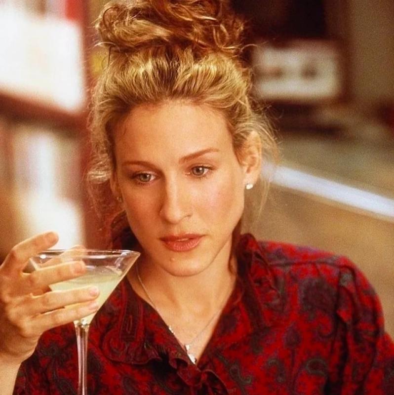 Sarah Jessica Parker đau khổ vì bị chê bai ngoại hình trong 'Sex and the City'- Ảnh 2. Sarah Jessica Parker đau khổ vì bị chê bai ngoại hình trong 'Sex and the City'- Ảnh 2.
