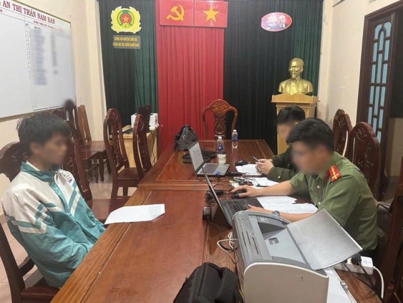 Khởi tố vụ án thí sinh sử dụng thiết bị công nghệ gian lận thi cử - Ảnh 1.