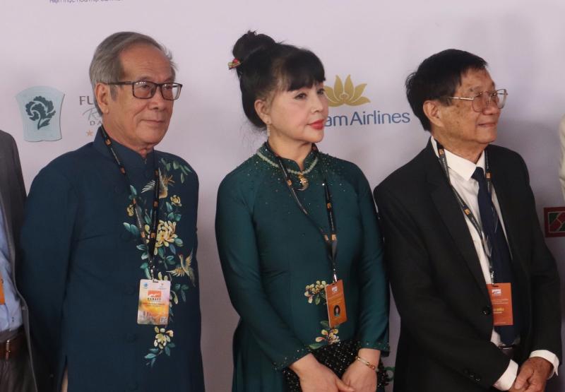 NSND Như Quỳnh, NSND Lan Hương cùng dàn sao dự Liên hoan phim châu Á Đà Nẵng- Ảnh 2. NSND Như Quỳnh, NSND Lan Hương cùng dàn sao dự Liên hoan phim châu Á Đà Nẵng- Ảnh 2.